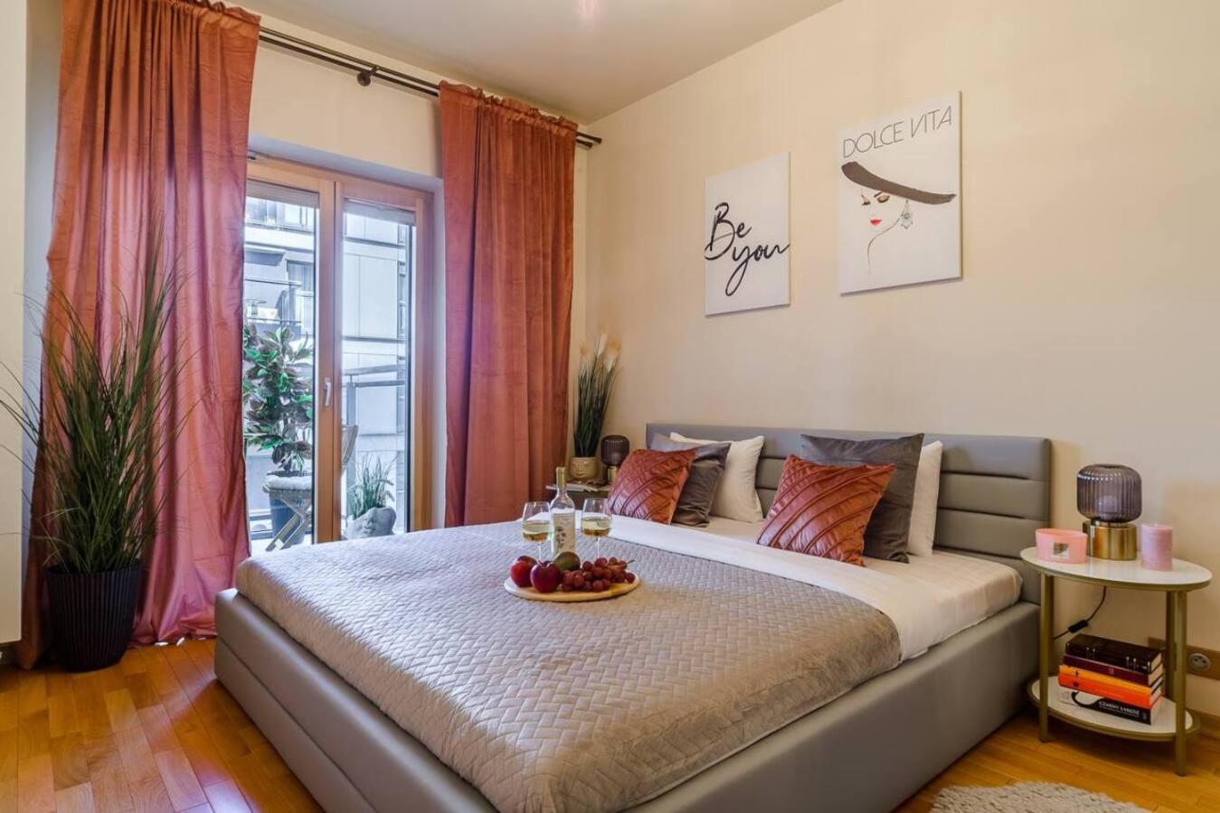Lumina Premium Apart Near Mennica Residence Varsovia Exterior foto